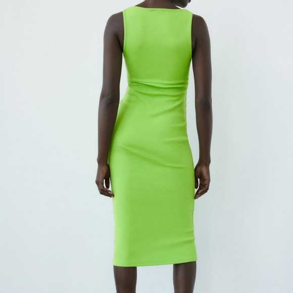 Zara Green Ribbed Cut-Out Midi Dress - Picture 3 of 4